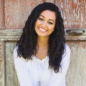 Meet your Posher, Marina